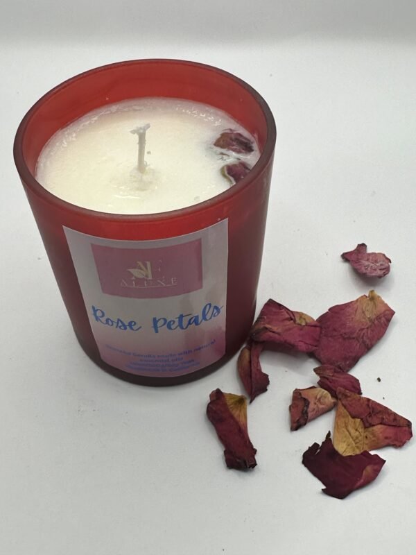 Rose Petals Candle - Image 3