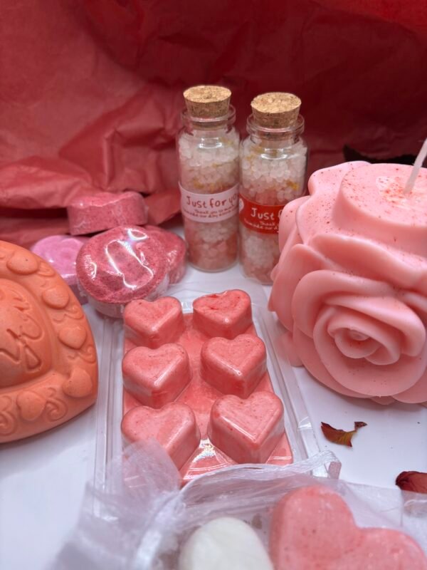 Sweetheart Essentials Gift Set - Image 3