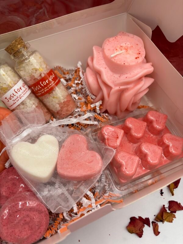 Sweetheart Essentials Gift Set