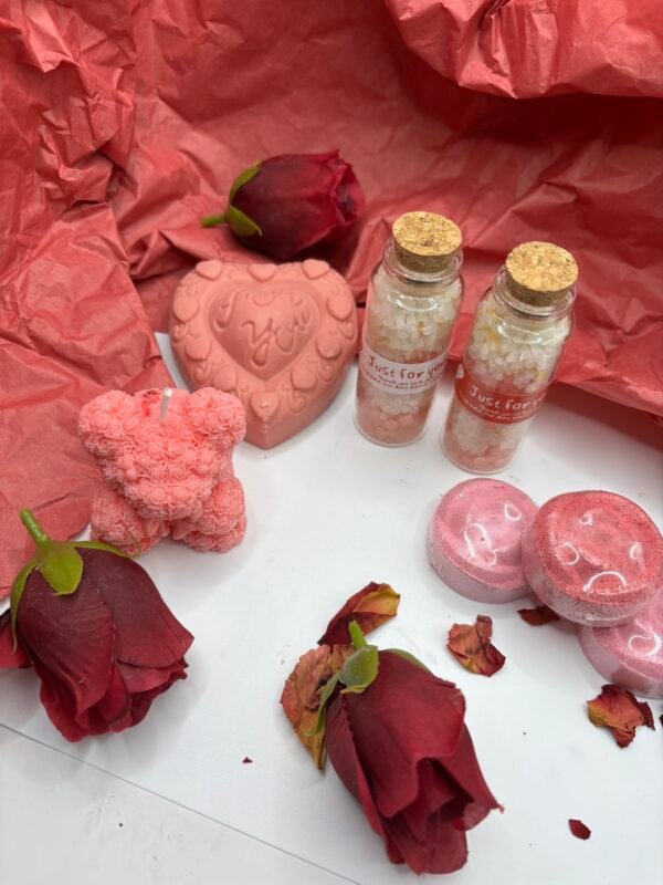 Sweetheart Essentials Mini Set - Image 3
