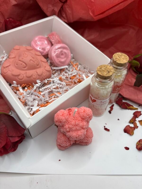 Sweetheart Essentials Mini Set - Image 2